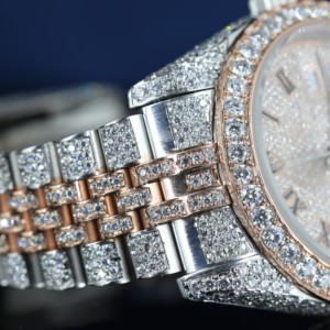 Reloj Mecánico de Alta Gama con Moissanita, Correa de 16 mm y Esfera con Agujas para Profesionales de Negocios, Disponible para la Venta - Product Image 3