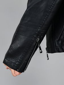 Chaqueta de Piel de Oveja para Mujer - Diseño Acolchado Transpirable y Ecológico con Bordado |   Chaqueta de Cuero Moderna con Textura de Lujo - Product Image 5