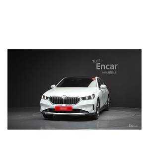 BMW Serie 5 520i 2024, 33,065 km, Caja de Cambios Automática, Asientos de Cuero, Volante a la Izquierda, con Cámara Trasera - Product Image 3