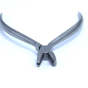 Pince manuelle de formage de fils orthodontiques à pliage en V et à étapes pour des procédures dentaires de précision - Product Image 4