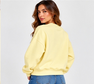 Sudadera Amarilla de Cuello Redondo para Mujer, Marca Index Apparel, Manga Larga, Estampado de Cara Sonriente, 100% Algodón Tejido, Ropa Casual de Otoño - Product Image 4