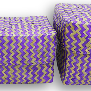 Boîte à bonbons cubique tressée à la main en feuilles de palmier avec couvercle, motif zigzag violet, design rustique, écologique, pour l'organisation de cadeaux - Product Image 6