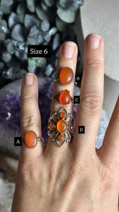Anillo llamativo de resina con flores y purpurina, joyería artística de resina gruesa para mujeres preocupadas por la moda - Product Image 4