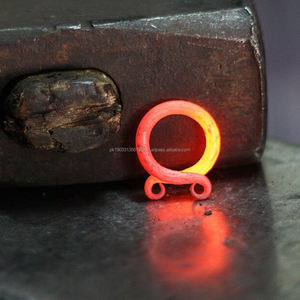 จี้รูปโทรลล์แบบไวกิ้งทำจากหนังมีสายบิดเป็นเกลียววงแหวนแขนยุคกลาง - Product Image 5