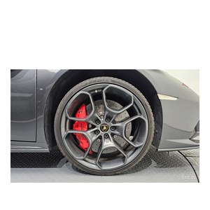Lamborghini Huracan LP640-4 Evo Spyder 2023, 25 742 km, conduite à gauche et sièges en cuir - Product Image 5