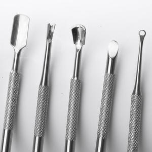 Pousse-cuticules personnalisé très demandé, en acier inoxydable, pour le retrait du vernis à ongles, outils de nettoyage des ongles, pousse-cuticules à pointe acérée - Product Image 2