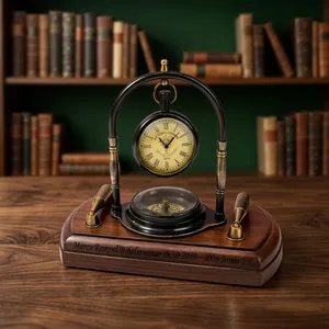 Horloge de bureau nautique vintage personnalisée avec boussole, horloge en métal antique sur base en bois, gravure personnalisée, marine, bureau - Product Image 5