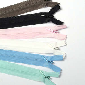 Wholesale No.3 Colorful #5 Nylon <b>Zipper</b> Close End 20 cm 25 cm Best Sale Customized Nylon <b>Zipper</b> Plastic <b>Zipper</b> for Garment - Product Image 5