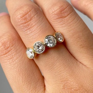 Anillo de Moissanita con Cuatro Piedras Redondas, Anillo de Moissanita de Oro Sólido para Aniversario, Anillo de Moissanita de Plata Esterlina 925 - Product Image 6