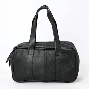 Bolsa de Viaje de Fin de Semana de Cuero Genuino Resistente con Cierre de Cremallera, Capacidad de 20-35L - Calidad de Exportación LHODB-0016 - Product Image 2