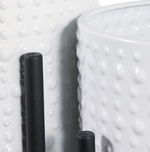 Jardinières modernes blanches texturées avec supports en métal noir – Design minimaliste pour intérieur et extérieur - Product Image 5