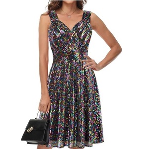 Robes en sequins brillants sur mesure pour femmes, col haut, sans manches, robe fourreau mini, robe de soirée cocktail en sequins - Product Image 3