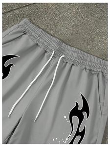 Ensemble 2 pièces streetwear premium : T-shirt graphique et short de designer délavé à l'acide en coton épais coupe ample - Product Image 5