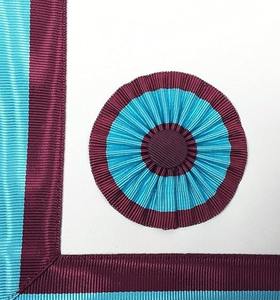 Delantal Mark Regalia MM, la calidad del delantal Grand PM es inigualable. Tipo de tela: Sintético. Origen: Importado. - Product Image 3