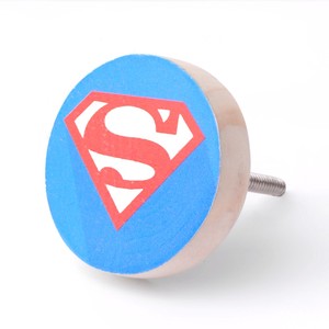 Tiradores de Cajón de Madera Modernos Hechos a Mano con Diseño de Superman, Duraderos, Multicolores, para Niños, Uso en Exteriores, Almacenes y Cocinas - Product Image 1