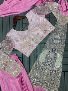 2026 Ensemble Saree en Soie Prêt-à-Porter, Style Traditionnel, Broderie de Paon et Travaux de Paillettes Riches, pour Mariage et Fêtes, Hiver/Été - Product Image 4