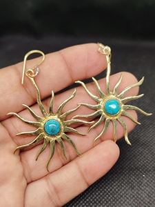 Elegant Bohemia Turquoise Drop Dangle Earrings Women Fashionable Brass Jewelry Bezel Setting round Shape - Product Image 1