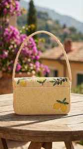 Sac de rangement rectangulaire bohème brodé à la main La Dolce Vita avec design en perles de paille, tissu cousu rose et jaune - Product Image 5
