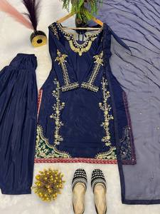 Traje Salwar TENNECY de crepé natural pesado con bordado de moti hecho a mano, manga larga, estilo fiesta para mujer, para todas las estaciones, sin arrugas, de secado rápido. - Product Image 5