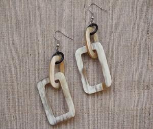 Pendientes de cuerno de Búfalo Blanco más vendidos, latón Natural pulido con estilo Animal, decoración de artículos de fiesta colgantes a precio - Product Image 1