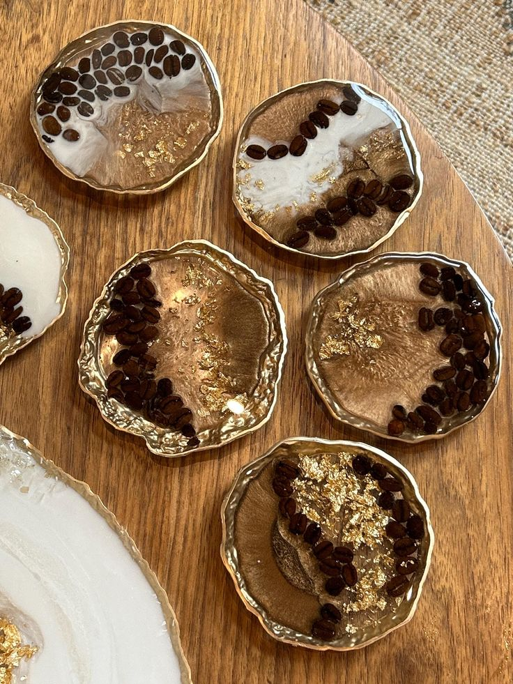 เช่นเดียวกับภาพ