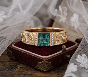 Anillo de Moda con Gemas Mixtas Naturales de Esmeraldas de Corte Marquesa de Alta Calidad, Chapado en Plata de Ley sobre Latón, Venta al por Mayor - Product Image 1
