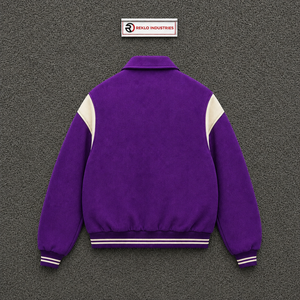 เสื้อแจ็คเก็ตวาร์ซิตี้สีม่วงขายส่งสำหรับผู้ชาย สไตล์คลาสสิค บอมเบอร์ เบสบอล กระดุมเขาสัตว์คุณภาพพรีเมียม เสื้อผ้าลำลองแนวสตรีทแวร์ เสื้อคลุมสำหรับฤดูหนาว - Product Image 5