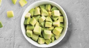 Competitive Price Top Notch Quality Factory In Vietnam Fresh Frozen Avocado Pieces Packed in Various Size <b>Bag</b> - Product Image 6