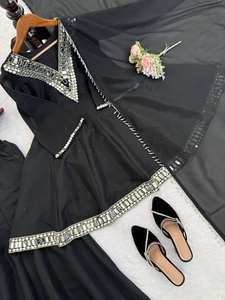 Ensemble Sharara Gharara Kurti indien brodé, tissu Georgette, rouge, vêtements ethniques pour fêtes, avec miroirs, prêt-à-porter. - Product Image 3