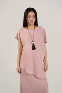 <b>Women's</b> Minimalist T-Shirt, Crew Neck, Short Sleeve, Solid, Loose Fit, Breathable Casual Office Daily Wear, Made in Vietnam - Product Image 5