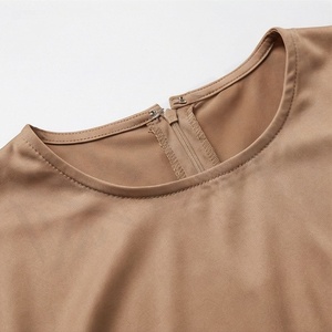 Nuevo Estilo de Moda Femenina, Abaya con Mangas de Murciélago, Color Personalizado, Diseño Holgado, Talla Única, Vestidos Musulmanes Elegantes y Modestos - Product Image 4