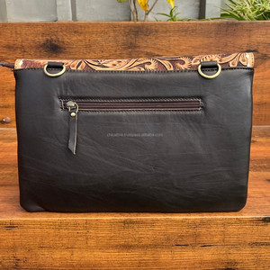 High Quality Wholesale Handcrafted Tooled Cow Leather Crossbody Envelope Bag for Women's Fashionable Quilted Design Shoulder Bag - Product Image 5