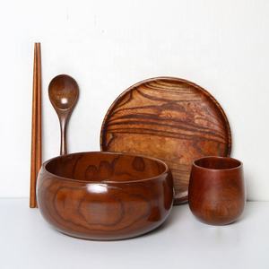 Frutero de madera disponible en todos los tipos de madera. Se utilizan para exhibir productos frescos, guardar refrigerios o como un elemento decorativo. - Product Image 4