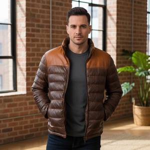Veste d'hiver décontractée en cuir véritable teint raffiné, isolée, avec fermeture éclair et capuche, offrant une chaleur structurée et une texture douce - Product Image 4