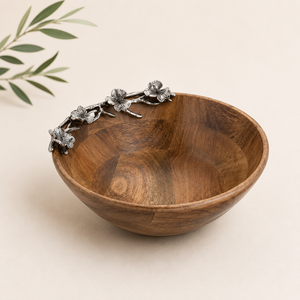 Tazón para Ensalada de Madera de Mango Ecológico Hecho a Mano con Detalles Florales de Orquídea Blanca en Metal de Lujo, Tazón Decorativo Premium para Servir - Product Image 5