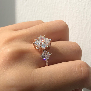 Anillo de diamante de princesa moissanita de 3,25 quilates más vendido, ajuste de punta de oro amarillo de 18 quilates, joyería Original - Product Image 2