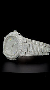 นาฬิกาเพชรโมอิสซาไนต์ทรงกลมแบบเต็มหน้าปัด ดีไซน์คลาสสิก พร้อมหน้าปัดแสดงวันที่และตัวเลขแบบดิจิตอล ประดับเพชรเต็มเรือน สำหรับผู้ชาย เหมาะเป็นของขวัญ - Product Image 2