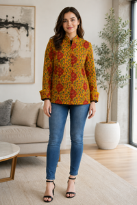 Veste matelassée 100 % coton pour femme, imprimé floral moutarde, épaisse, pour l'automne et l'hiver, faite à la main en Inde, décontractée, boutonnée, réversible - Product Image 4