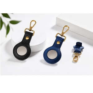 Llavero de Cuero Genuino Más Vendido, Llavero de Cuero de Moda con Cierre Metálico Seguro para Llaves de Coche y Casa, Disponible en Oferta - Product Image 1