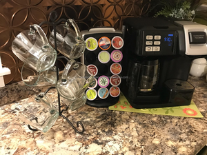 Support à tasses rustique fait main en fer forgé plaqué avec impression numérique, porte-tasses en métal robuste pour la maison et la cuisine - Product Image 4