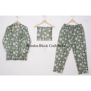 Ensemble de vêtements de nuit légers et confortables pour femmes, vêtements de détente décontractés, ensemble de pyjama grande taille, ensemble de pyjamas assortis pour la famille - Product Image 1
