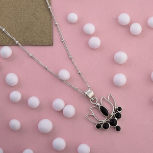 Pendentif Fleur de Lotus en Argent 925 avec Onyx Noir, Pierre Naturelle, Collier Fait Main, Bijoux en Gros - Product Image 2