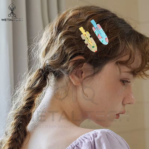 Lot de pinces à cheveux professionnelles en acrylique imprimées personnalisées, sans plis, pour salon de coiffure et maquillage, barrettes de sectionnement type bec de canard - Product Image 5