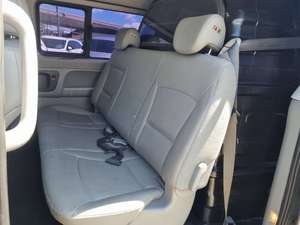 Silver 2019 Starex, Furgoneta de Pasajeros Usada, Diésel, 5 Pasajeros, MPV, 5 Puertas, para Transporte Familiar, Auto Usado Coreano, Auto de Segunda Mano - Product Image 5