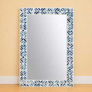 กระจกไม้ทำมือระดับพรีเมียม พร้อมลายโมเสกสีน้ำเงินและสีขาวสไตล์เมดิเตอร์เรเนียน - Product Image 3