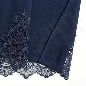 2025 OEM Kimono Abaya pour femmes musulmanes, en tissu polyester épais, doux et très extensible, col en V, manches longues, pour fêtes, Ramadan, mariages - Product Image 6