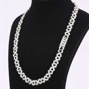 Collier personnalisé à maillons infinis en or blanc massif 14 carats avec diamants de laboratoire, collier de luxe pour un look audacieux - Product Image 4