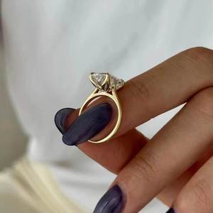 แหวนเพชรทรงยาว 4 กะรัต เพชรเพาะเลี้ยงในห้องปฏิบัติการ สำหรับหมั้น แต่งงาน ขอแต่งงาน ของขวัญ แหวนทอง 14k กำลังเป็นที่นิยม ได้รับการรับรองจาก IGI - Product Image 2