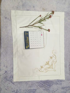 Taies d'oreiller brodées à la main de style européen luxueux artisanat de couture et de couture accepte les commandes en gros nouveau - Product Image 6