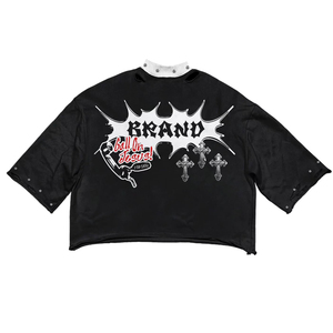 Camiseta extragrande de manga corta para hombre, estilo punk negro, top corto con estampado de cruz y letras, logotipo en la espalda, jersey de algodón con cuello redondo. - Product Image 1